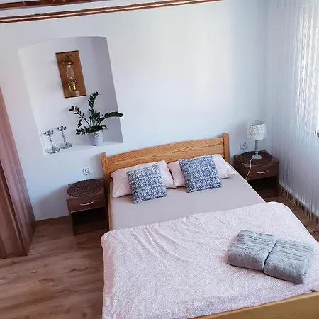 Apartment Apartament Olto